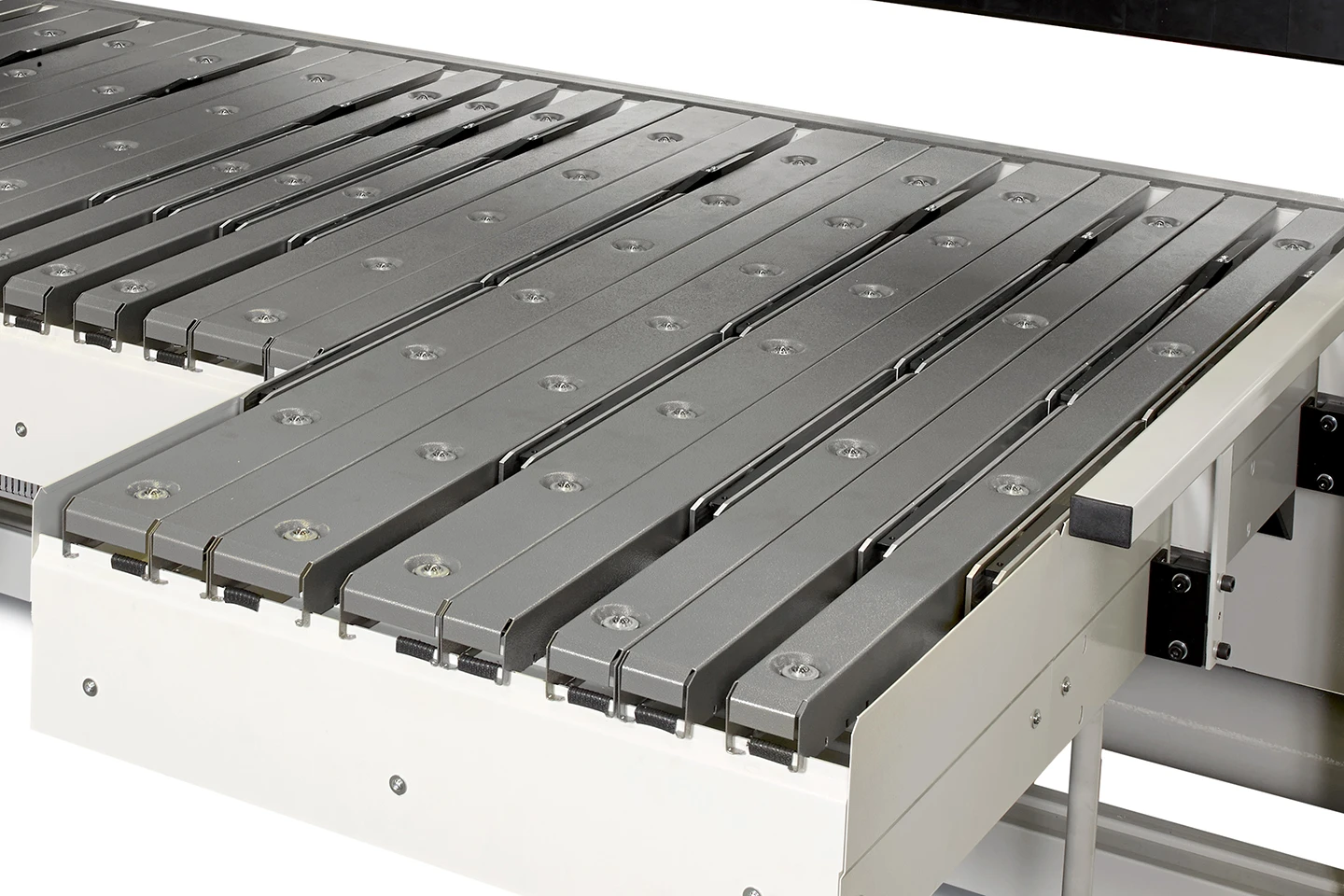 steel ball casters in the backgauge table for cidan folding machines