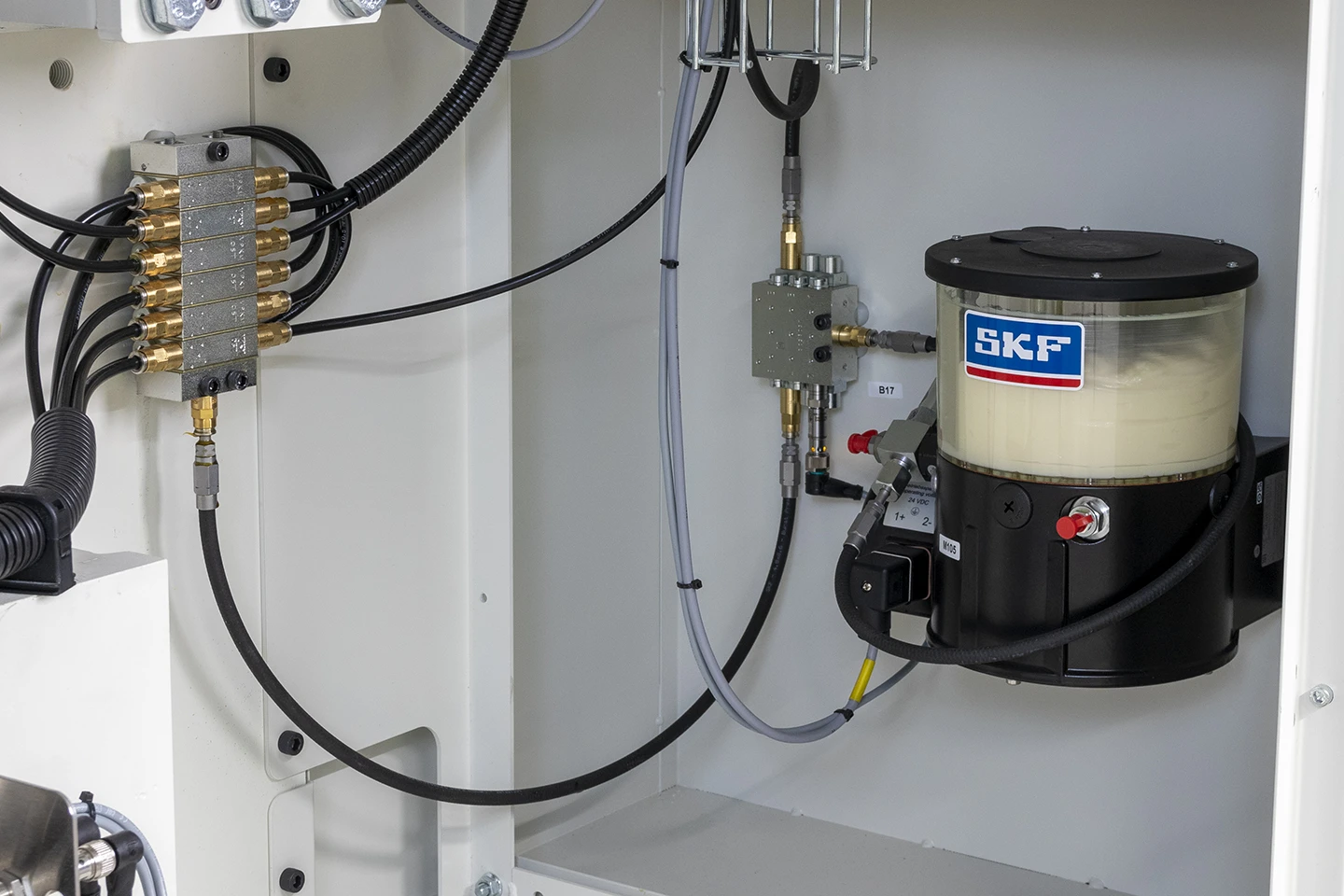 automatic lubrication on a cidan folding machine forma z